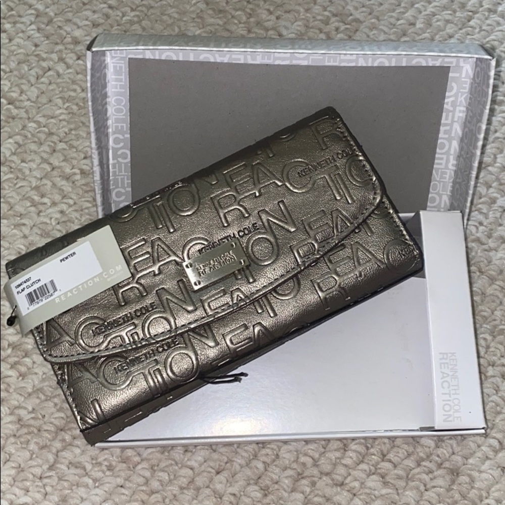 NWT KENNETH COLE reaction flap clutch wallet